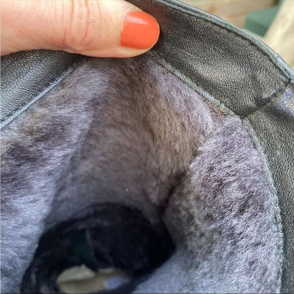 HGA Italian black heeled leather boots with fur lining size 7 - Picture 8 of 10